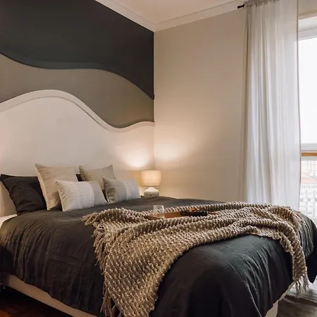 Baro - 3 Bedrooms In Marques De Pombal * Lisboa