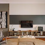 Apartment Baro - 3 Bedrooms In Marques De Pombal Lisbon