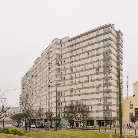 Baro - 3 Bedrooms In Marques De Pombal Лиссабон